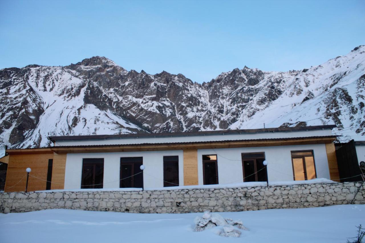 Hotel Noa Kazbegi Exterior photo