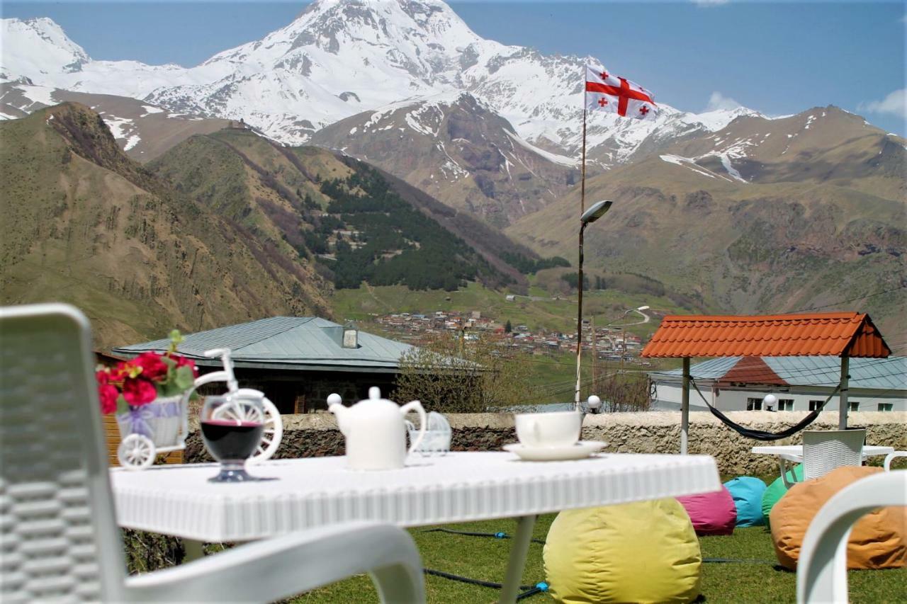Hotel Noa Kazbegi Exterior photo